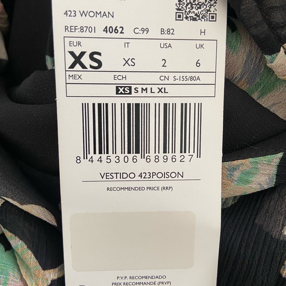 MIDI floral dress. Perfect for summer. Zips up in the back. Not worn - Picture 7 of 8